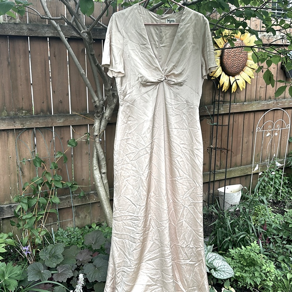 NWOT -Rome Twist Gown- Show me your MuMu